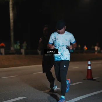 Runner Photo 5912317