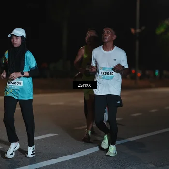 Runner Photo 5912345