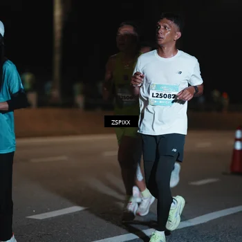 Runner Photo 5912354