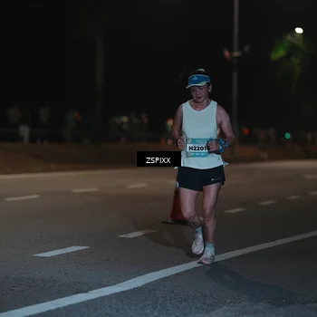 Runner Photo 5912373