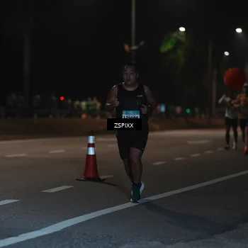 Runner Photo 5912402