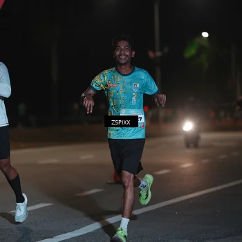 Runner Photo 5912494