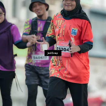 Runner Photo 5912504