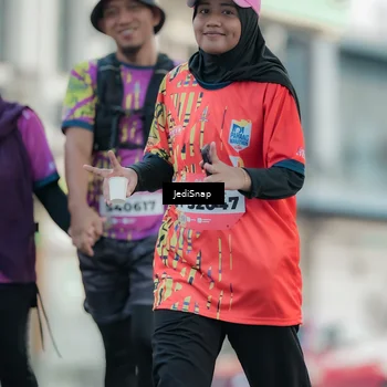 Runner Photo 5912511