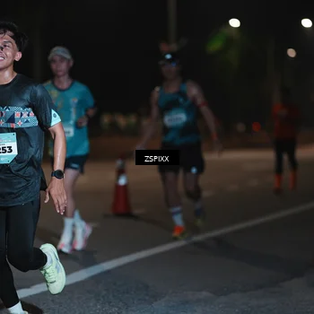 Runner Photo 5912533