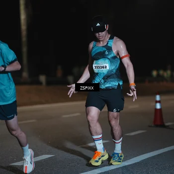 Runner Photo 5912575