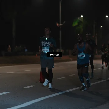Runner Photo 5912579
