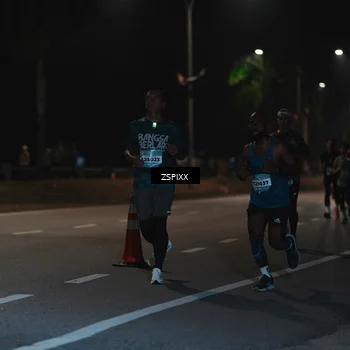 Runner Photo 5912590
