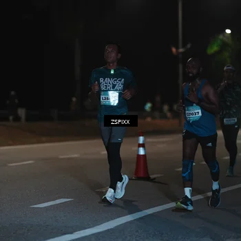 Runner Photo 5912591