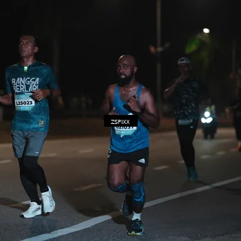 Runner Photo 5912599