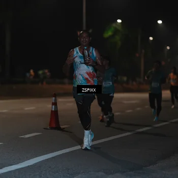 Runner Photo 5912635
