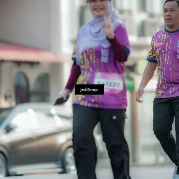 Runner Photo 5912642