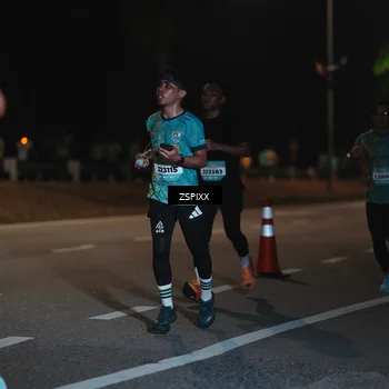 Runner Photo 5912665