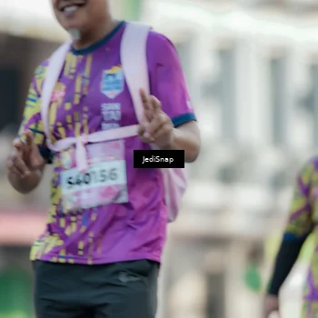 Runner Photo 5912703