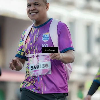 Runner Photo 5912708