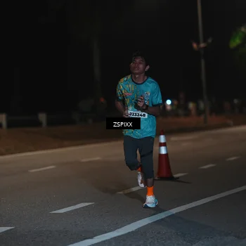 Runner Photo 5912744
