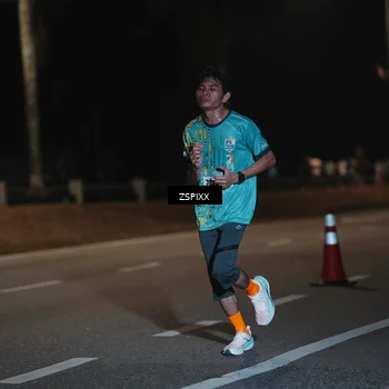 Runner Photo 5912753