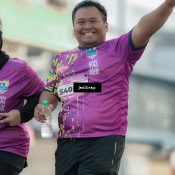 Runner Photo 5912780