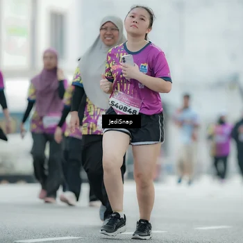 Runner Photo 5912812