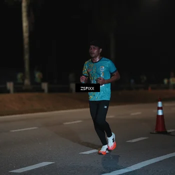 Runner Photo 5912834