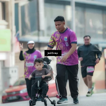 Runner Photo 5912904