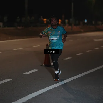 Runner Photo 5912943
