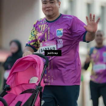 Runner Photo 5912945