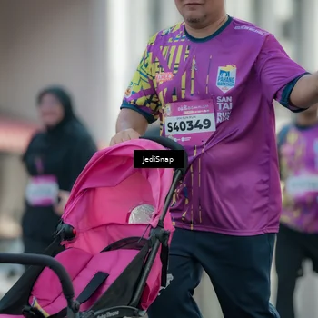 Runner Photo 5912947