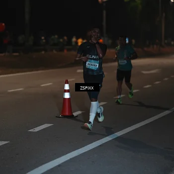 Runner Photo 5912992