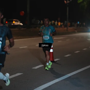 Runner Photo 5912998