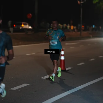Runner Photo 5913002