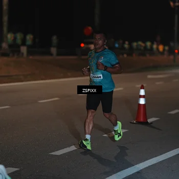Runner Photo 5913017