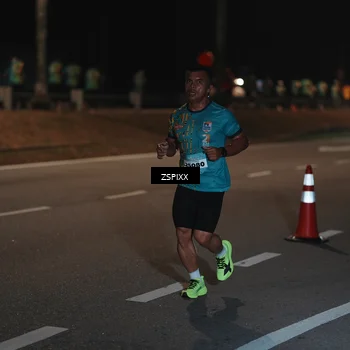 Runner Photo 5913021