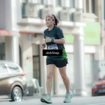 Runner Photo 5913022