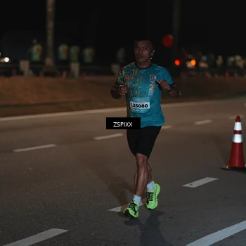 Runner Photo 5913029