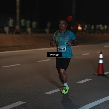 Runner Photo 5913040