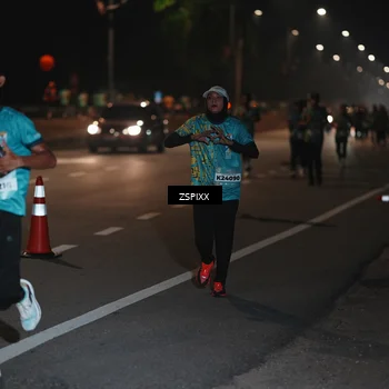 Runner Photo 5913085