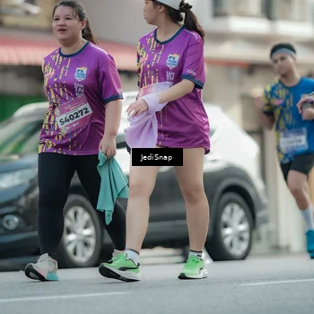Runner Photo 5913092