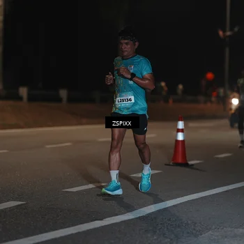 Runner Photo 5913130