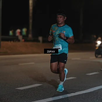 Runner Photo 5913140