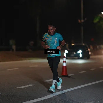 Runner Photo 5913256