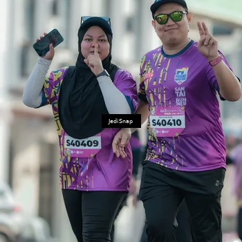 Runner Photo 5913304
