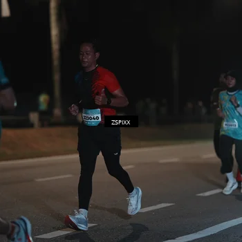 Runner Photo 5913343
