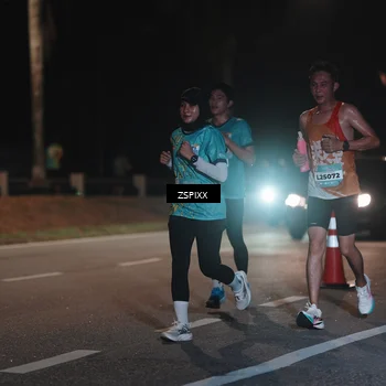 Runner Photo 5913344