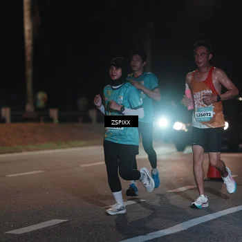 Runner Photo 5913349