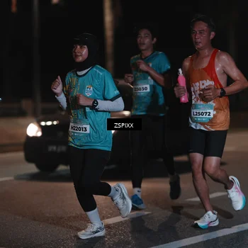 Runner Photo 5913372