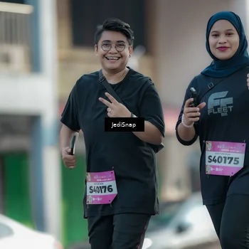 Runner Photo 5913515