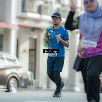 Runner Photo 5913576