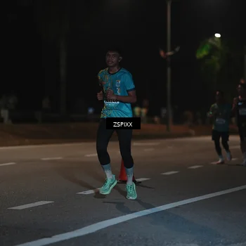 Runner Photo 5913606