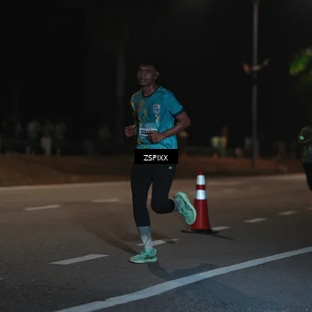 Runner Photo 5913615